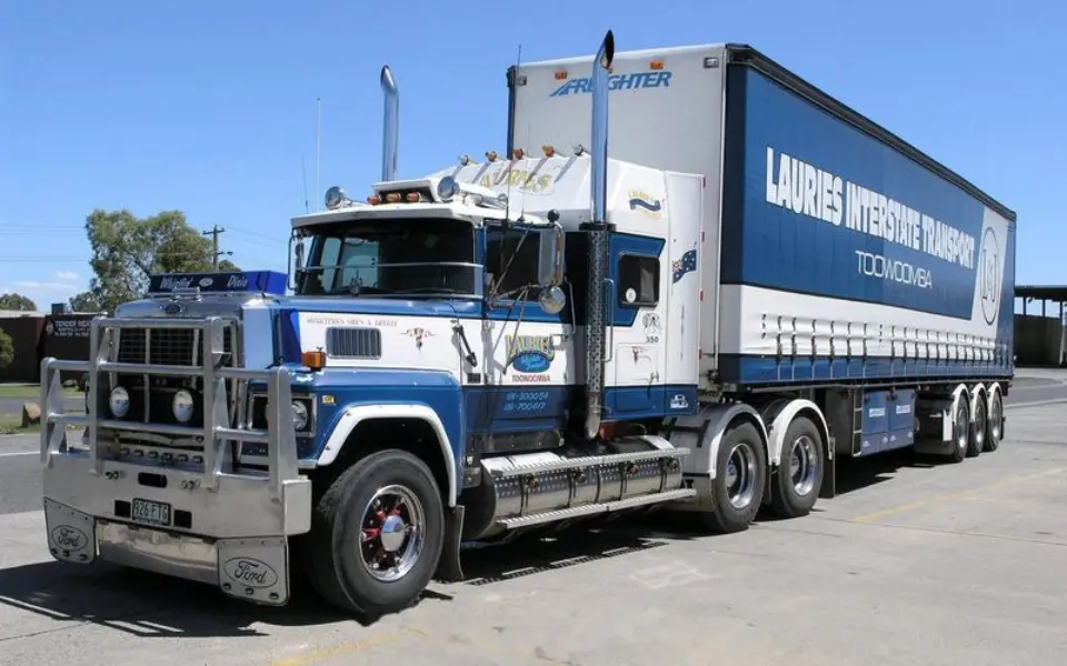 Yerli Kamyonlar Egzoz Borularını Neden Yukarı Yönlendirmiyor?